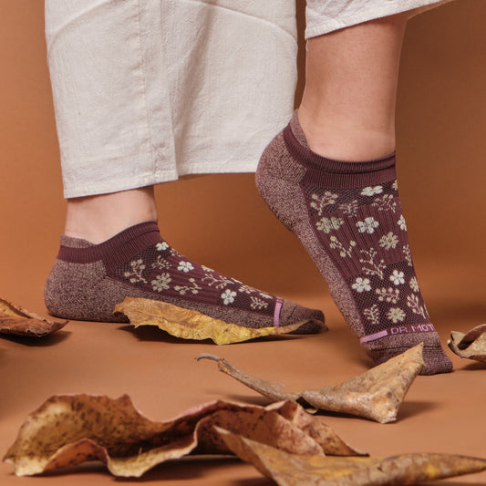 Small Floral Silhouette - Ankle Compression Socks For Women | Dr. Motion