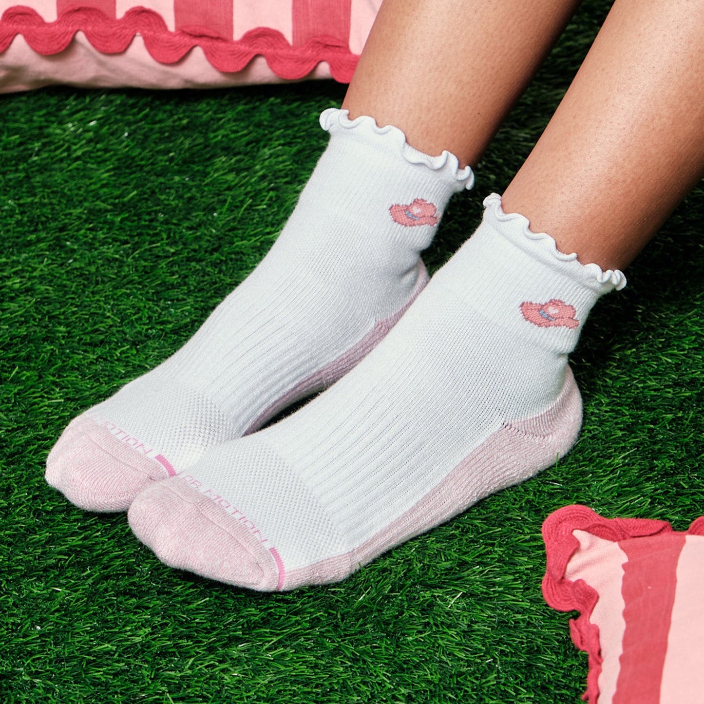 Cowgirl Lettuce Edge - Quarter Compression Socks For Women | Dr. Motion