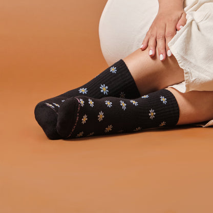Mini Daisies Ribbed - Mid-Crew Compression Socks For Women | Dr. Motion