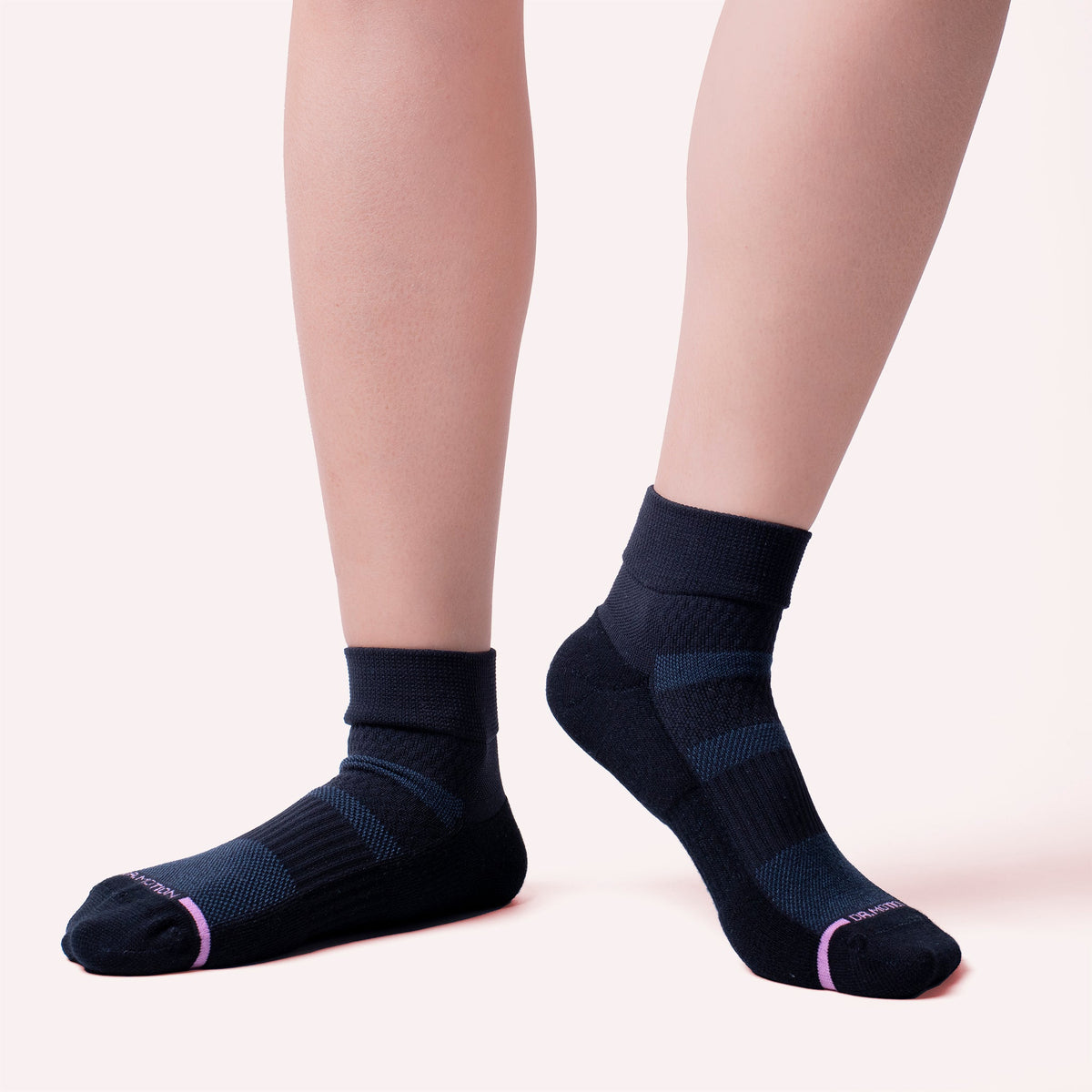 Solid - Quarter Compression Socks For Women | Dr. Motion