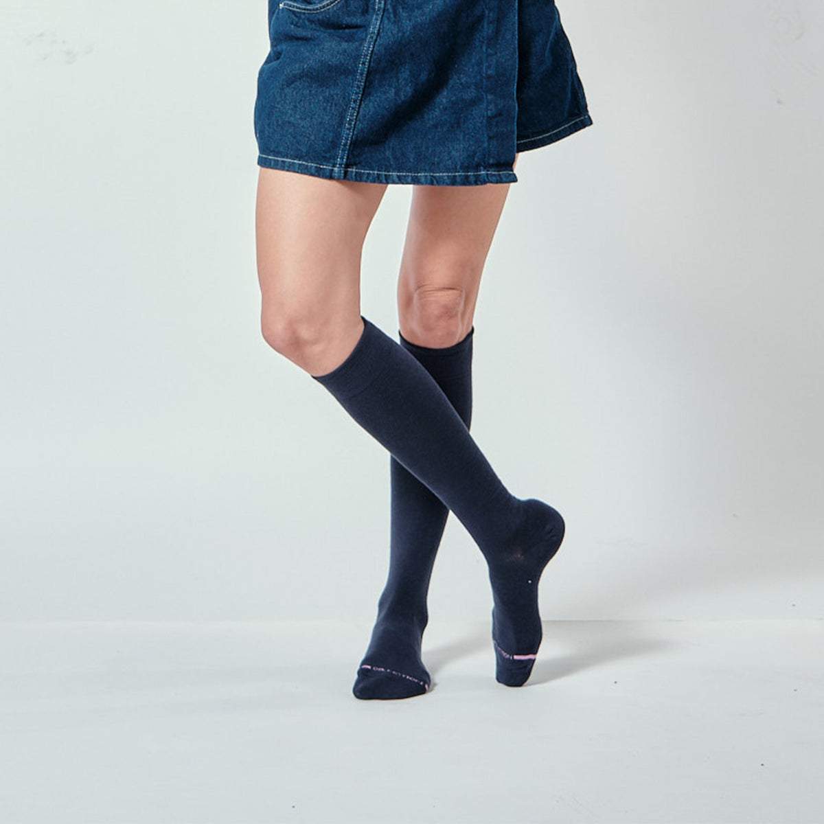 Solid Cotton Blend - Knee-High Compression Socks For Women | Dr. Motion