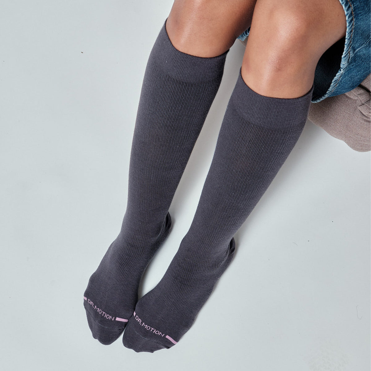 Solid Cotton Blend - Knee-High Compression Socks For Women | Dr. Motion