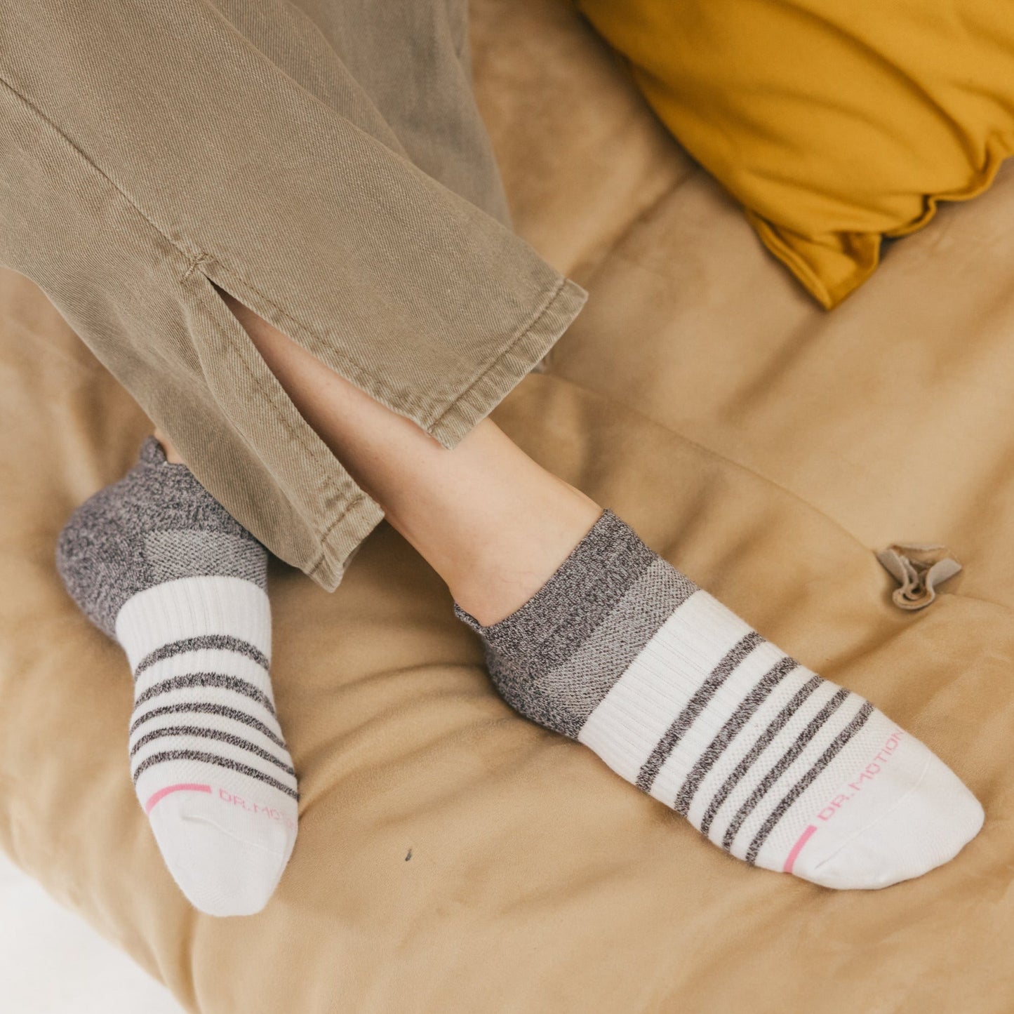 Contrast Stripe - Ankle Compression Socks For Women | Dr. Motion