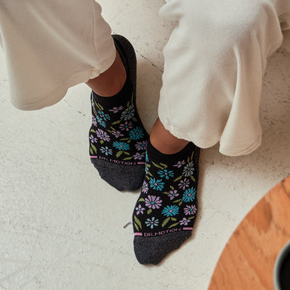 Groovy Floral - Ankle Compression Socks For Women | Dr. Motion