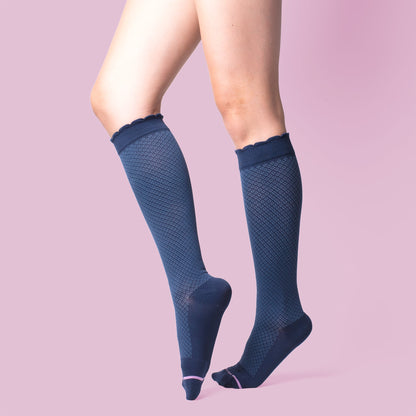 Neat Plaiting - Knee-High Compression Socks For Women | Dr. Motion