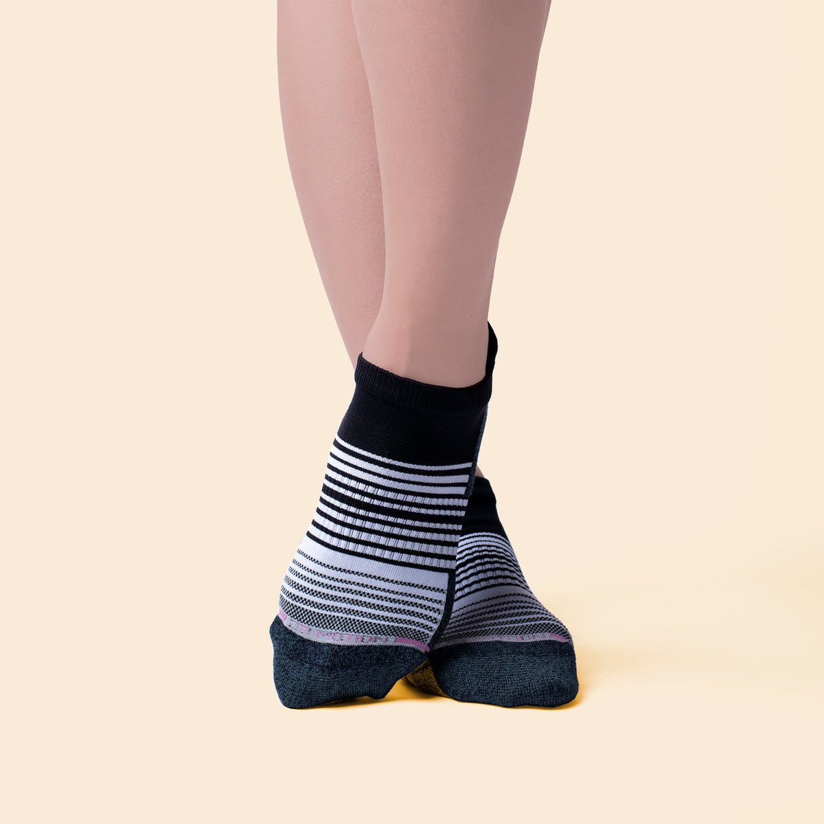 Ombre Stripe - Ankle Compression Socks For Women | Dr. Motion