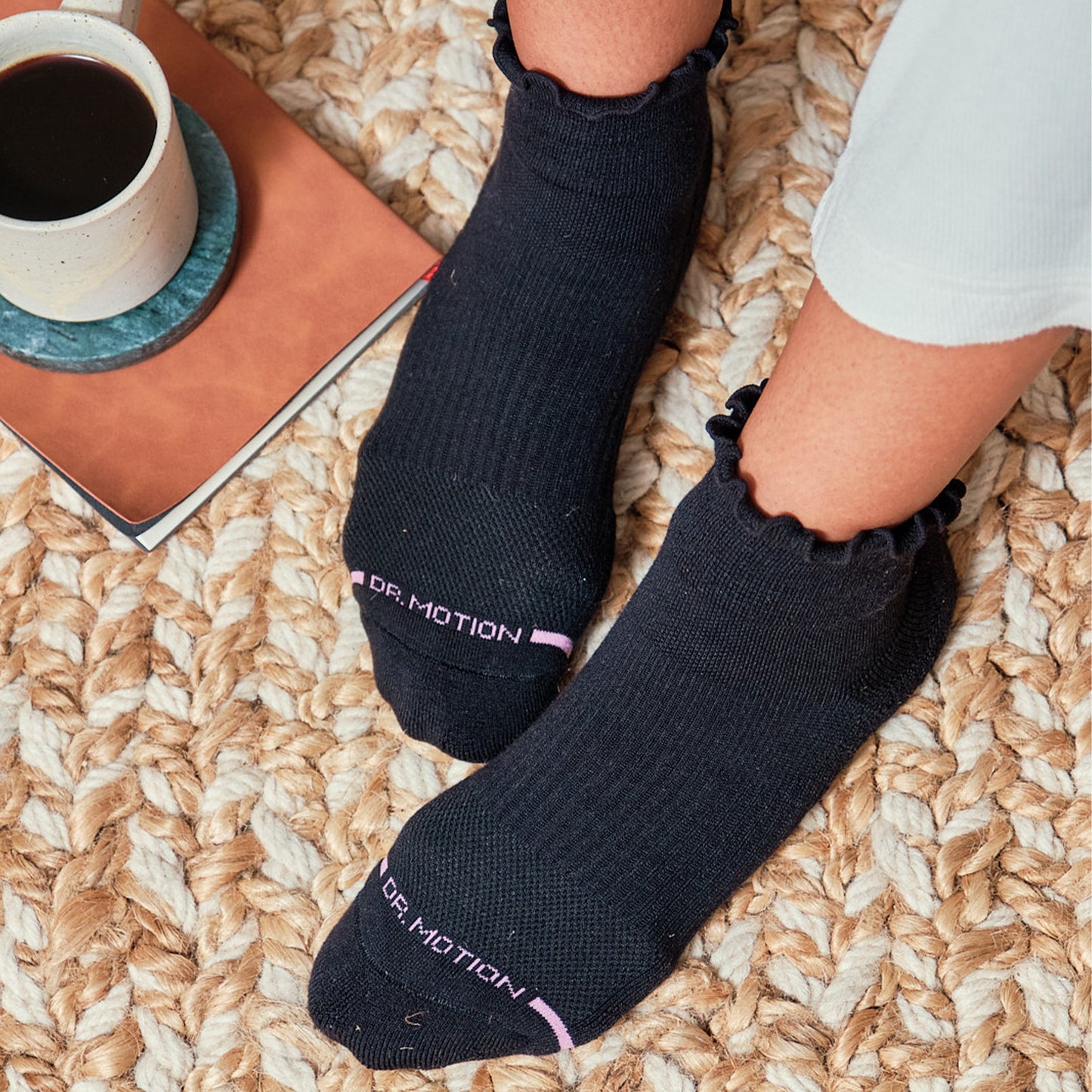 Basic Lettuce Edge - Quarter Compression Socks For Women | Dr. Motion