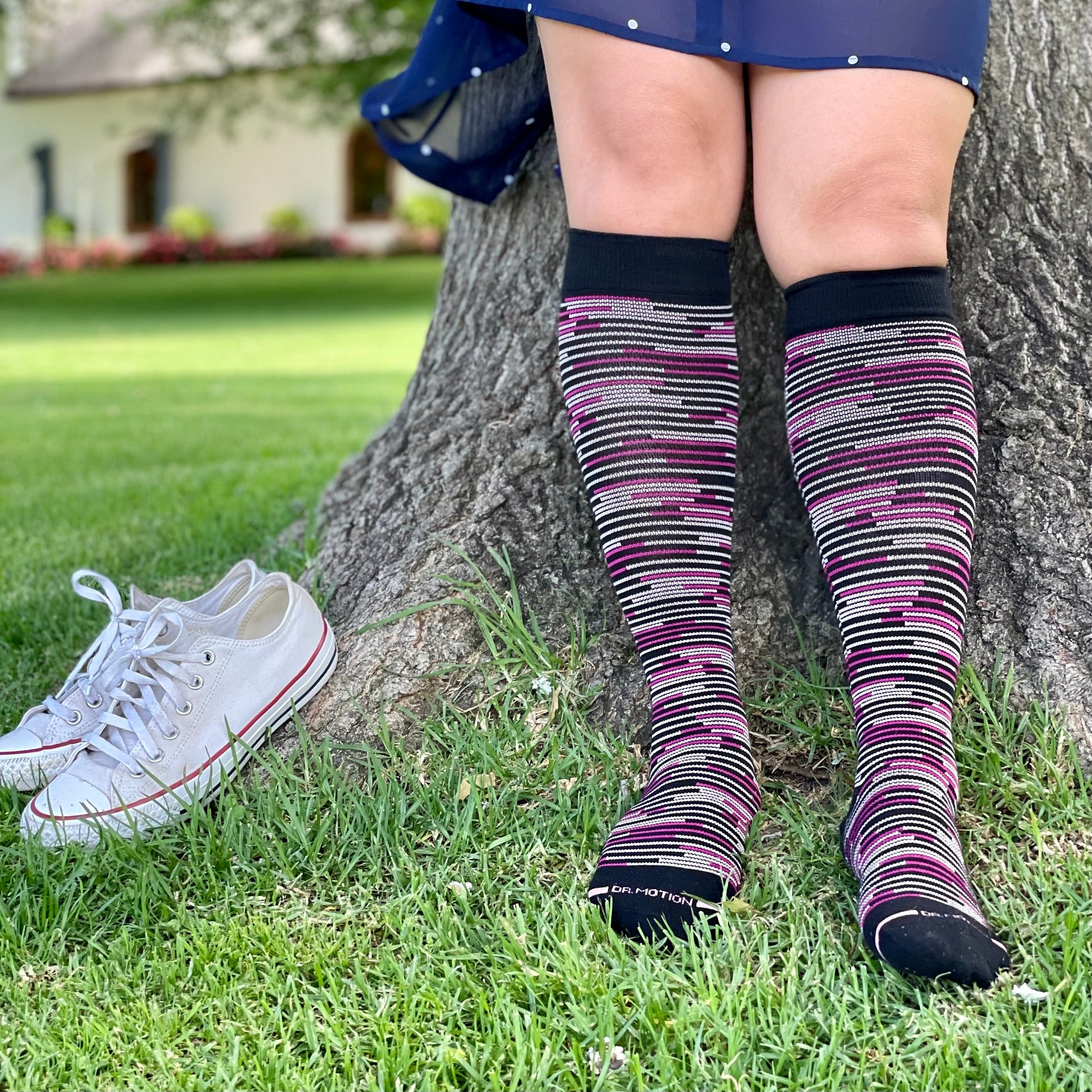 Open Free-Feed - Knee-High Compression Socks For Women | Dr. Motion