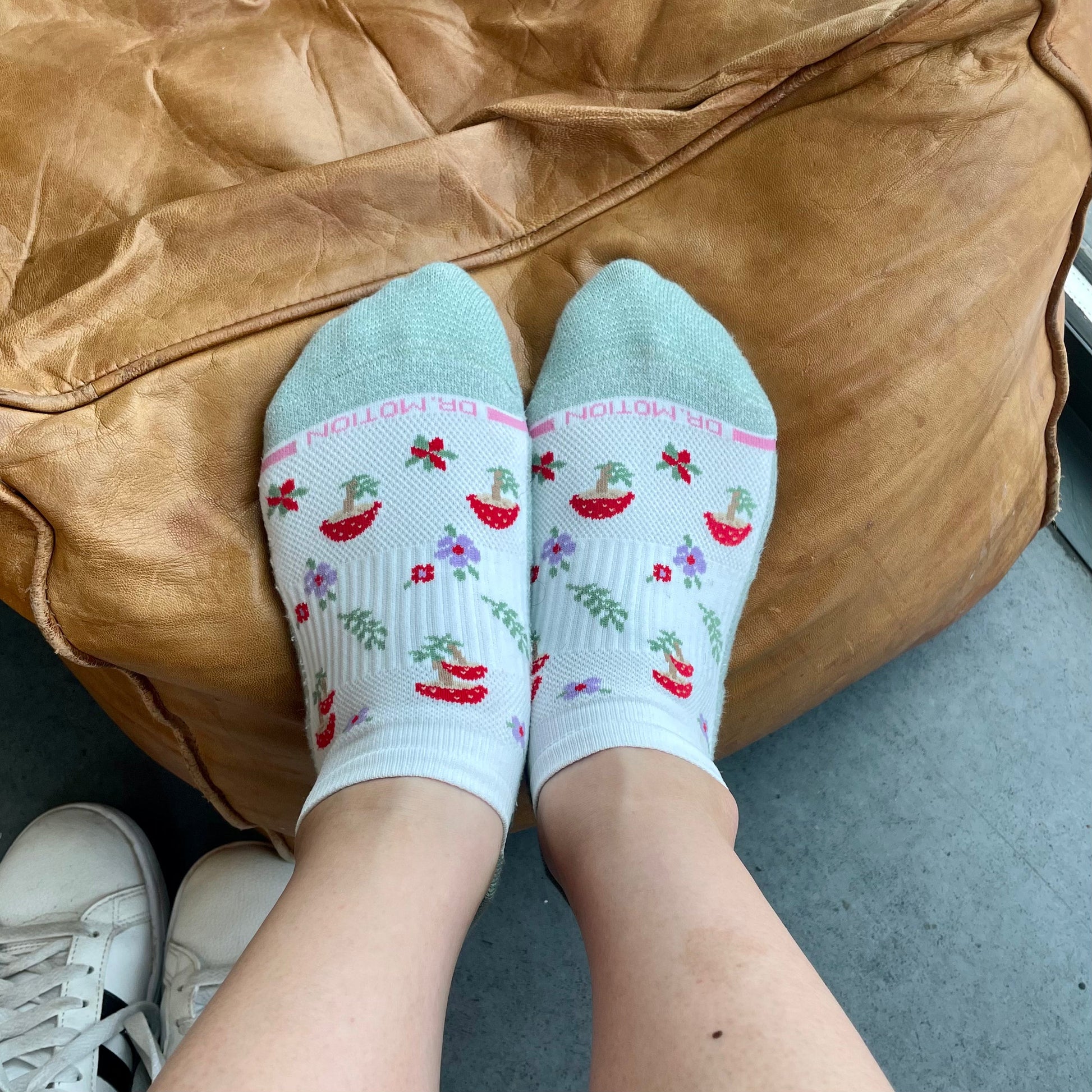 Mushroom Floral - Ankle Compression Socks For Women | Dr. Motion