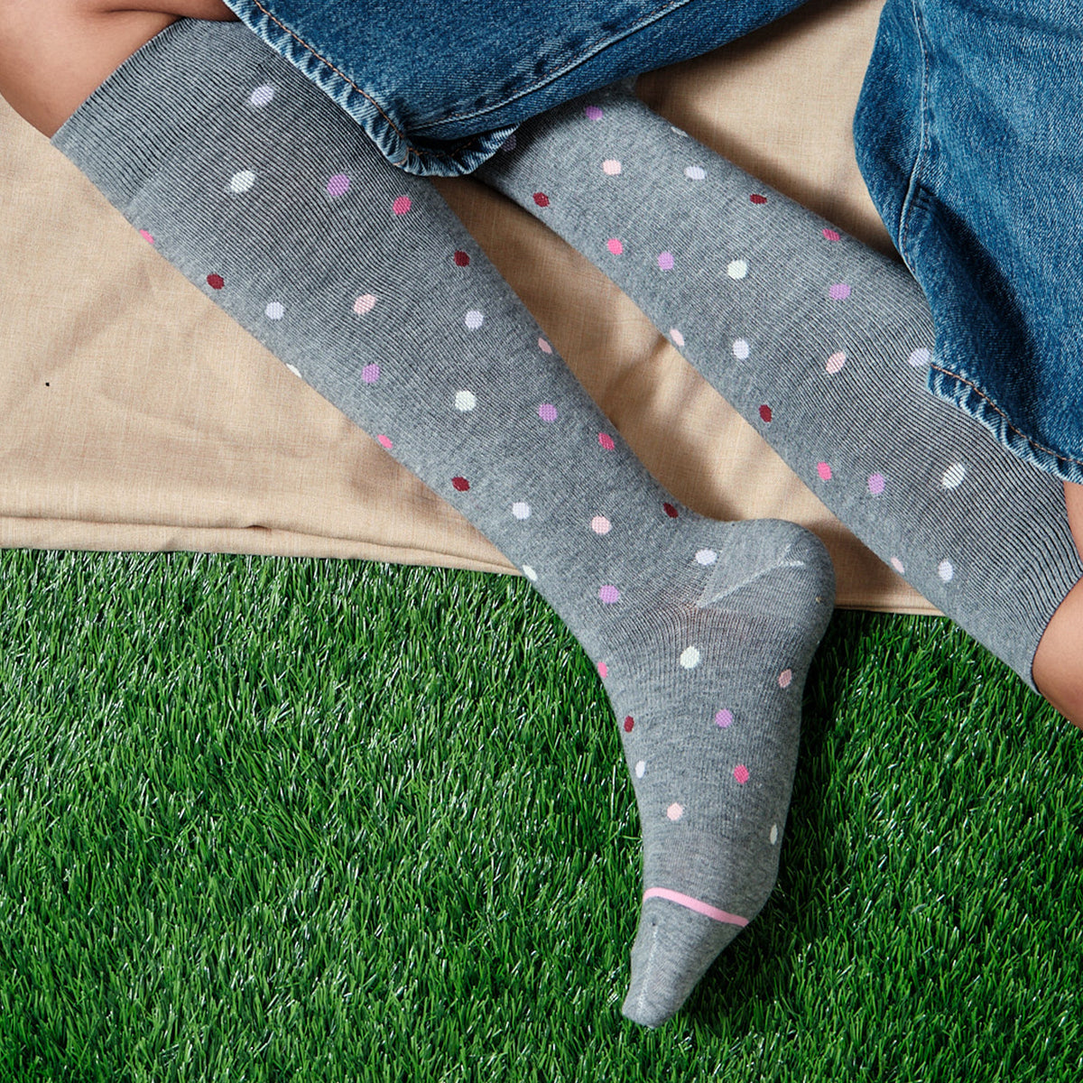 Dancing Dots - Knee-High Moderate Compression Socks For Women | Dr. Motion