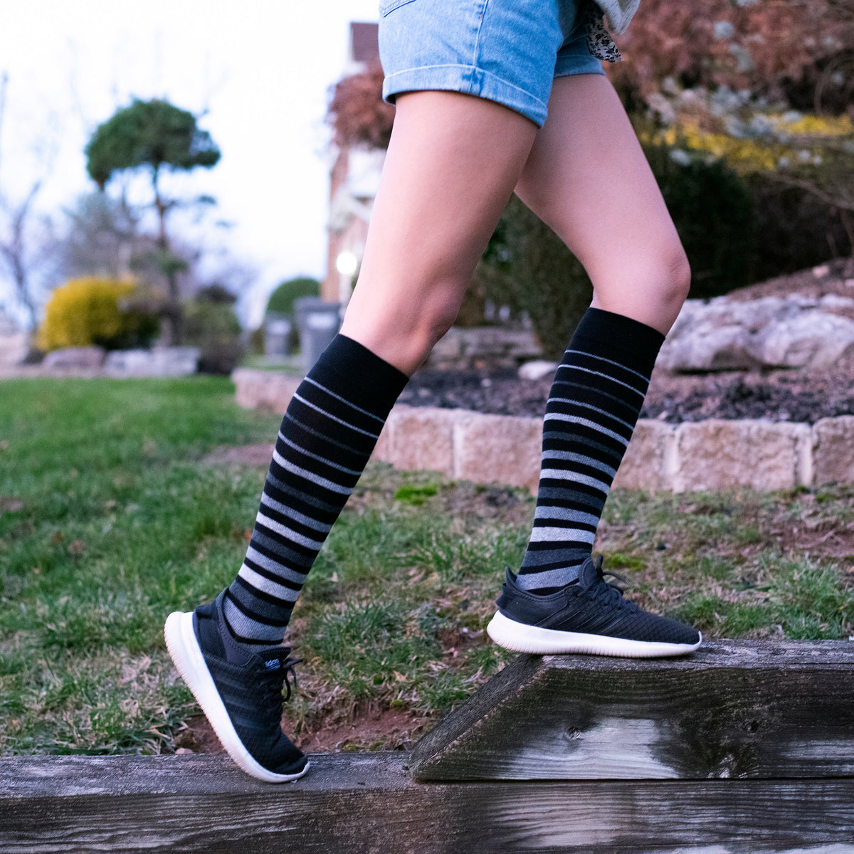 Graduated Stripe - Knee-High Moderate Compression Socks For Women | Dr. Motion