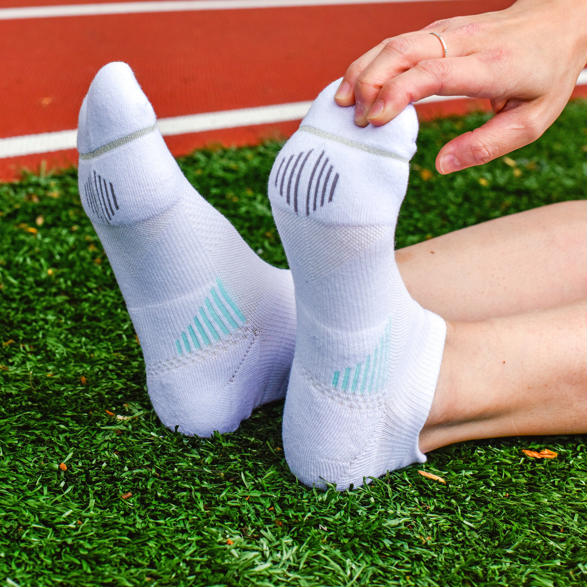 Pop Texture - Performance Ankle Compression Socks for Women | Dr. Motion