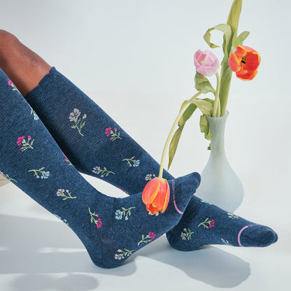 Carnation - Knee-High Compression Socks For Women | Dr. Motion