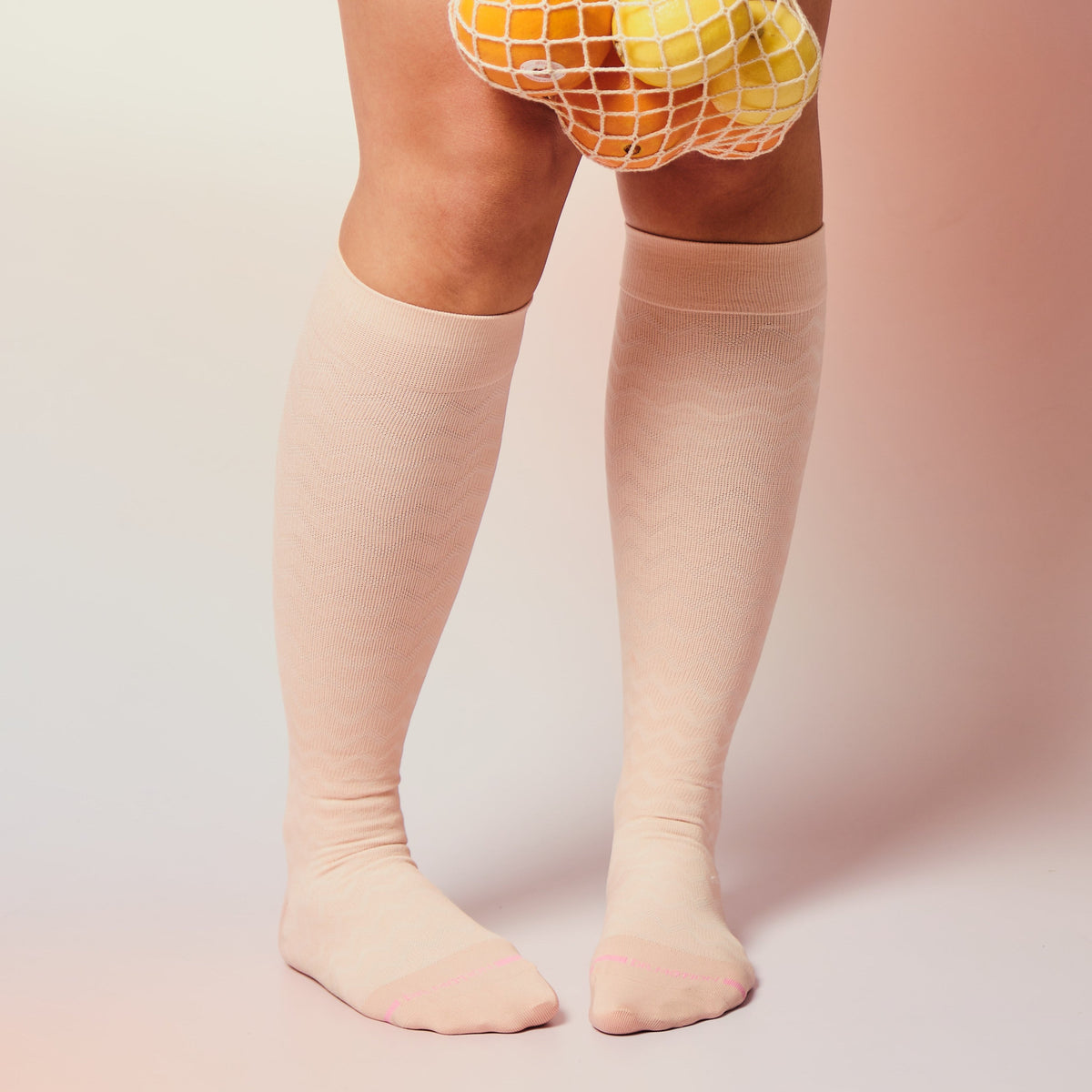 Drop Out Chevron - Knee-High Compression Socks For Women | Dr. Motion