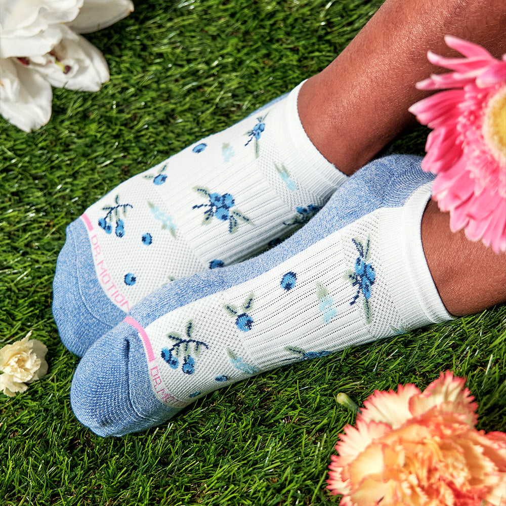 Blueberries - Ankle Compression Socks For Women | Dr. Motion