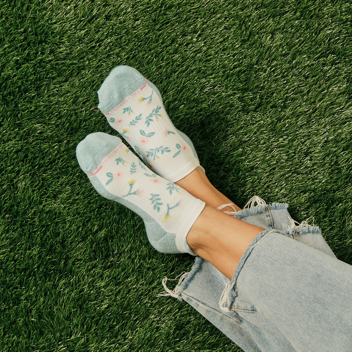 Floral - Ankle Compression Socks For Women | Dr. Motion