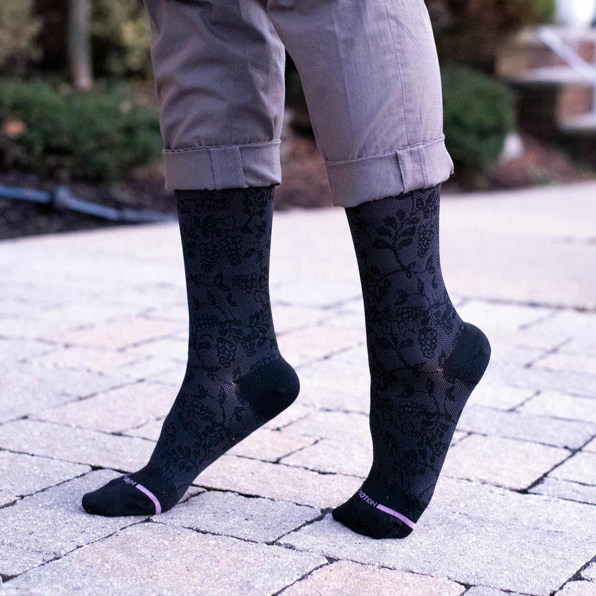 Grape Vine Texture - Knee-High Compression Socks For Women | Dr. Motion