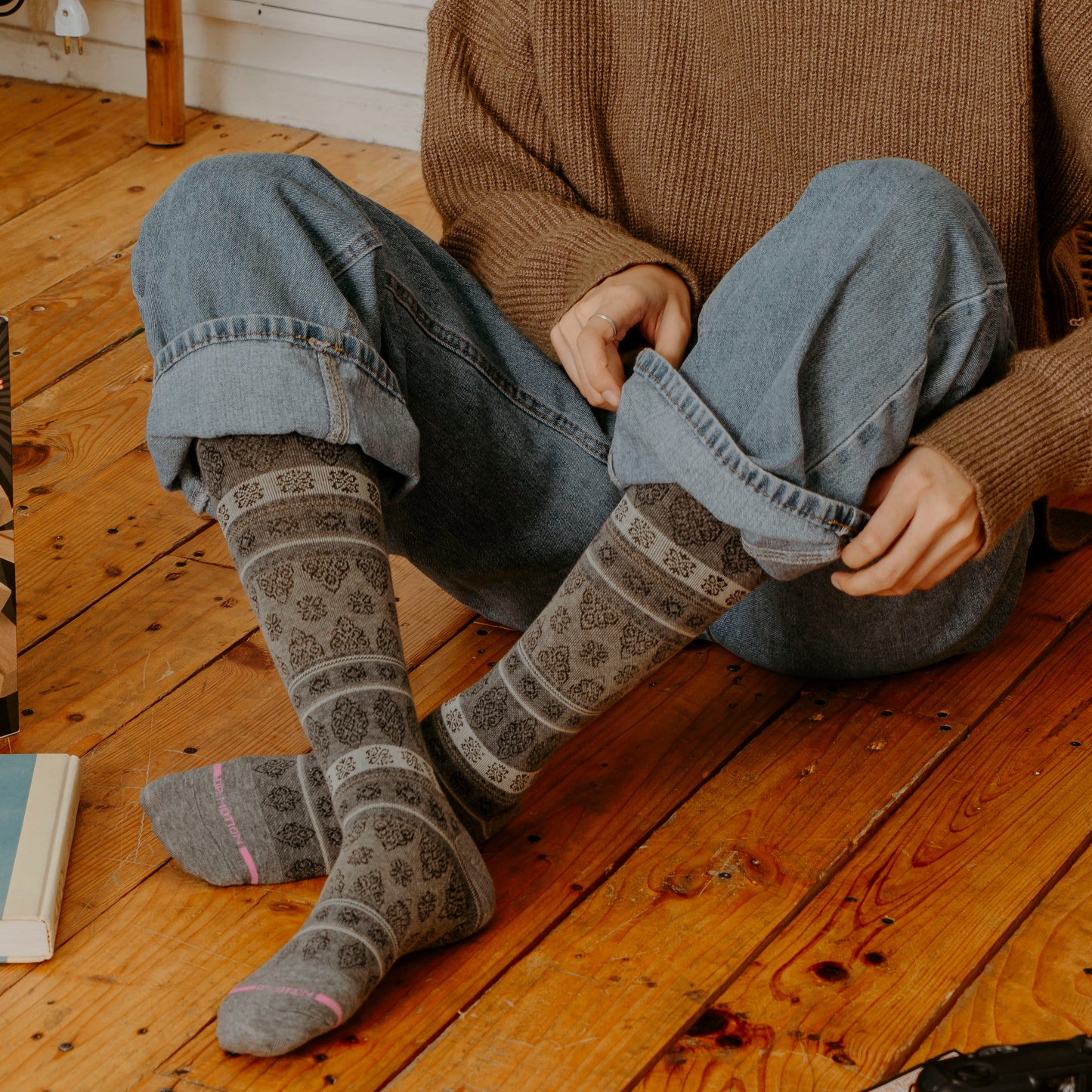 Striped Pattern - Knee-High Compression Socks For Women | Dr. Motion