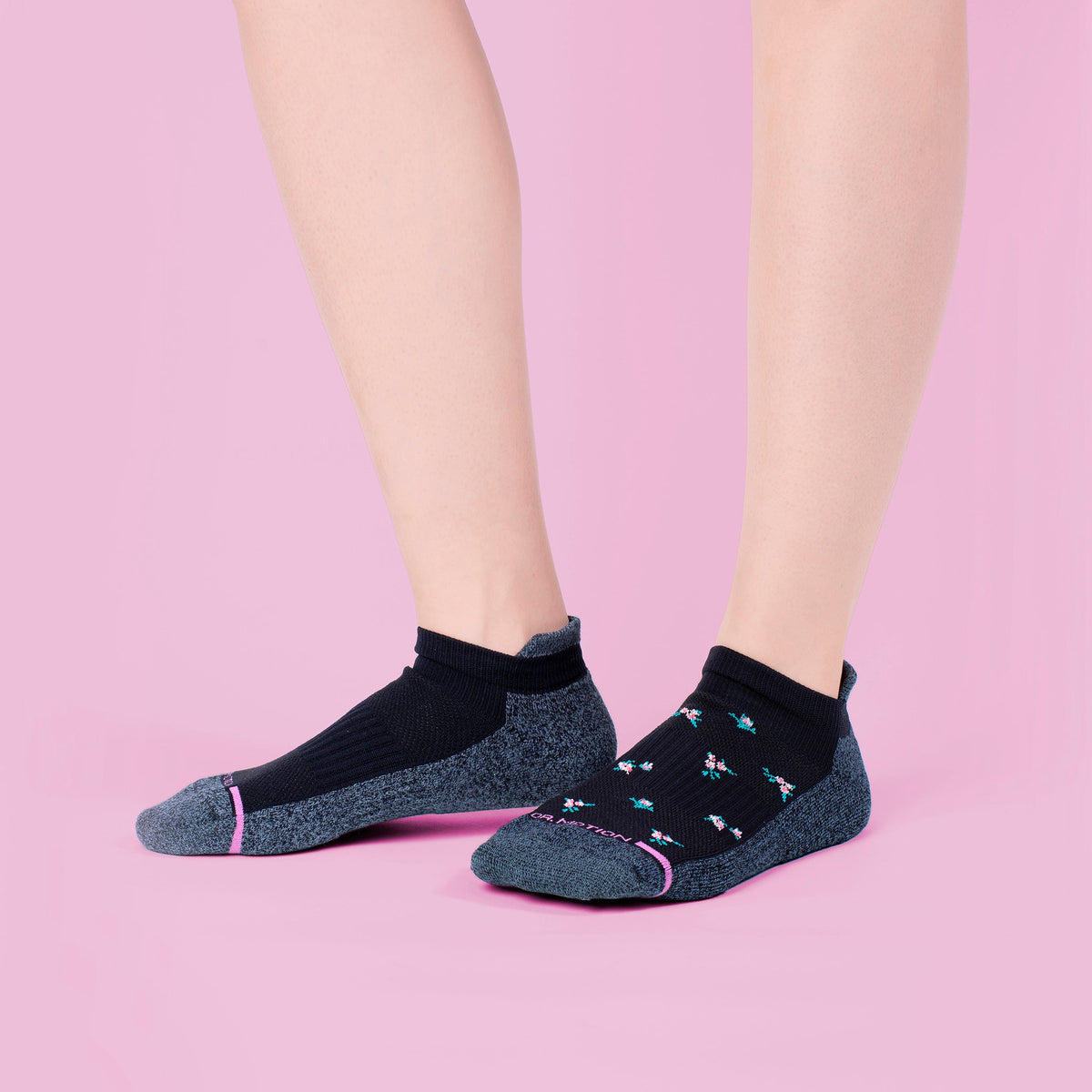 Ditsy Floral - Ankle Compression Socks For Women | Dr. Motion